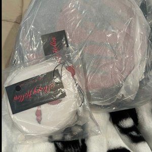 BNWT La Femme En Noir Sleepy Hollow Crossbody and Coin Pouch